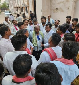 एयरपोर्ट में 30 फीट ऊंचाई से गिरकर इलेक्ट्रीशियन की मौत, क्रांति सेना के प्रदर्शन के बाद मृतक परिवार को 28 साल तक मिलेगी आर्थिक सहायता 2 IMG 20260522 163654